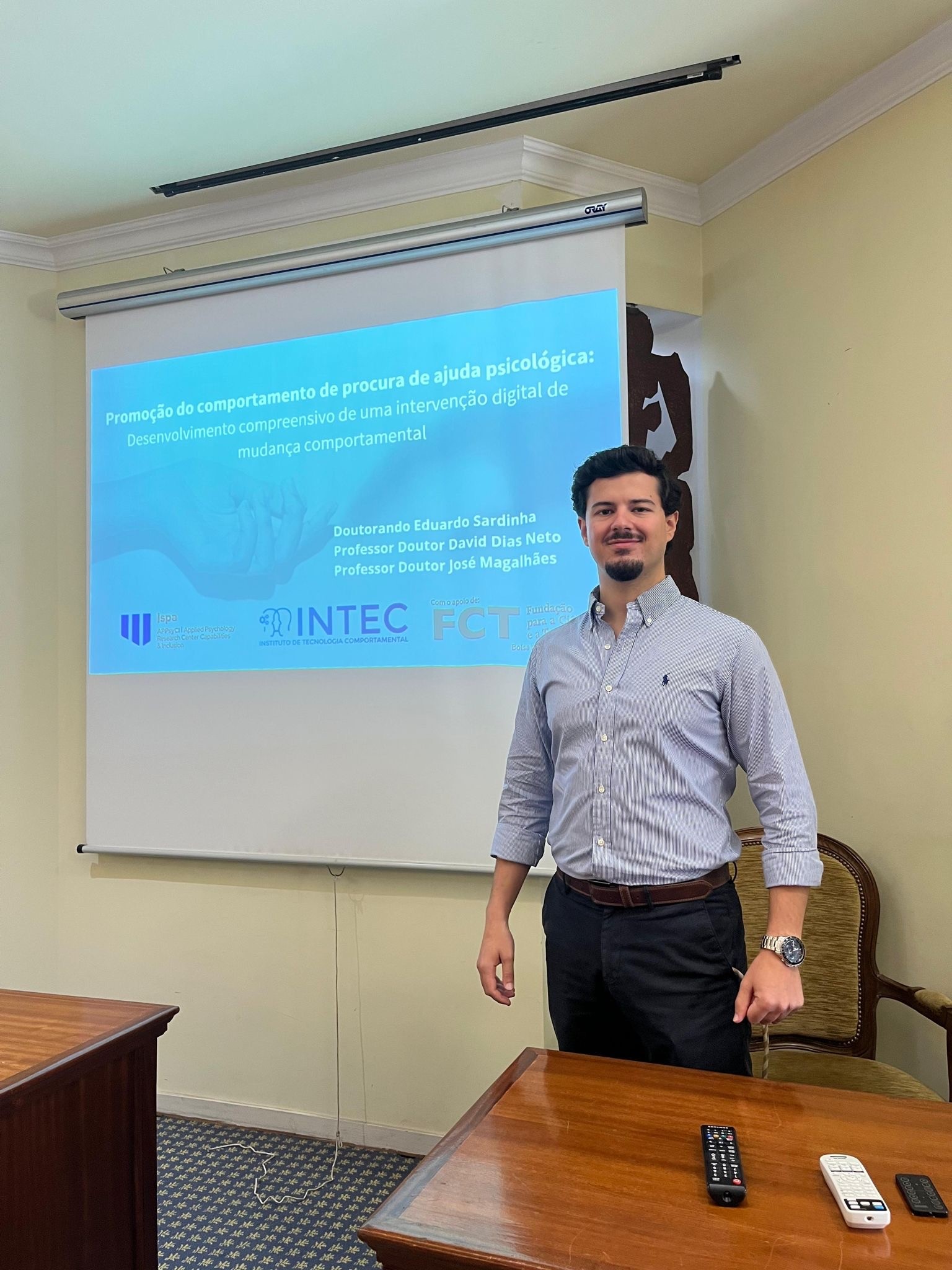 Eduardo presenting his PhD research plan at ISPA